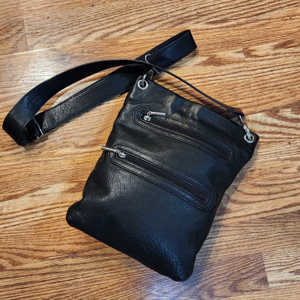 Vintage Margot Crossbody Black Pebbled Leather Purse Bag